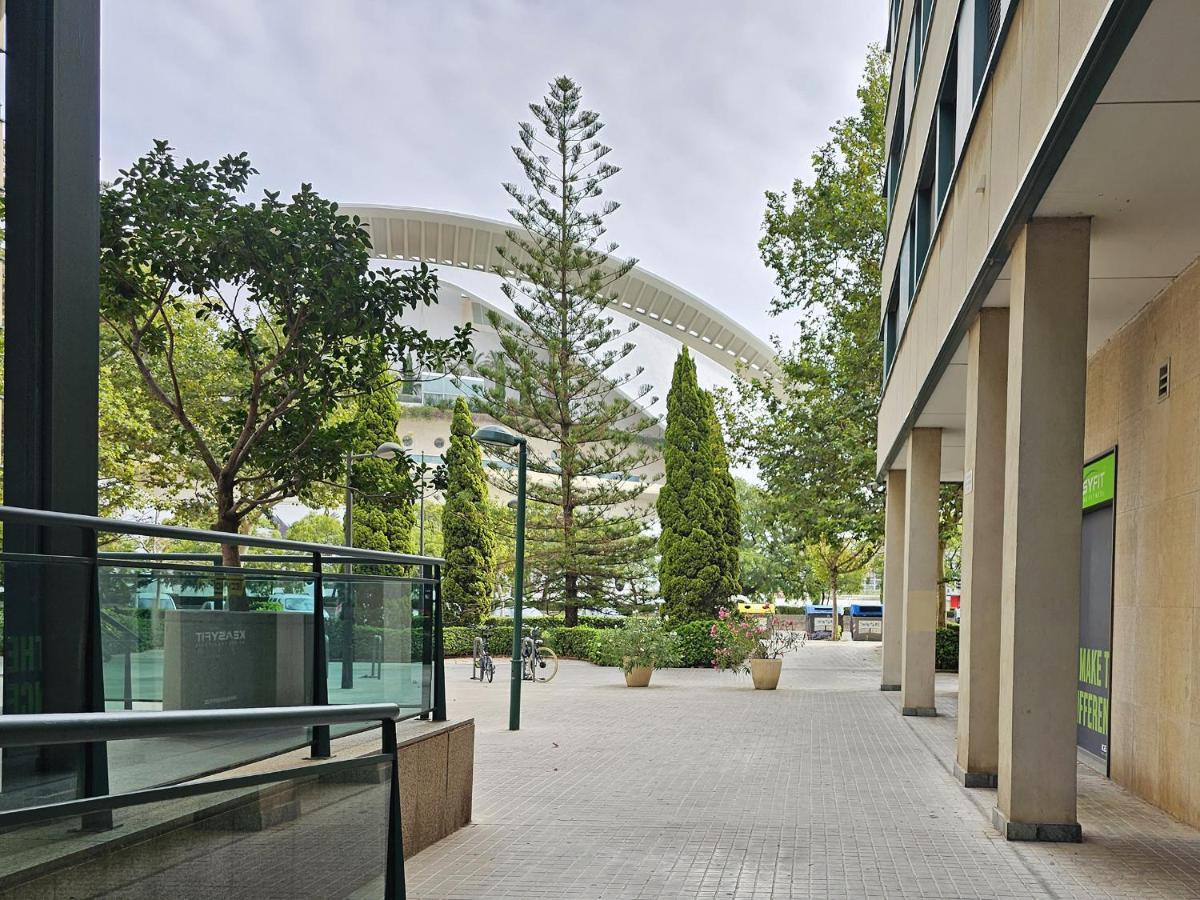 Apartamentos Las Ciencias U Valencia Exterior photo